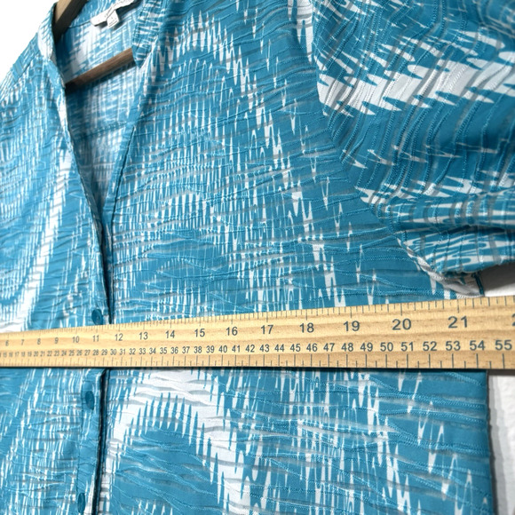 Erin London Aqua White Lightweight Burnout Button Down Top Boho Trippy Sz Large - Picture 8 of 9